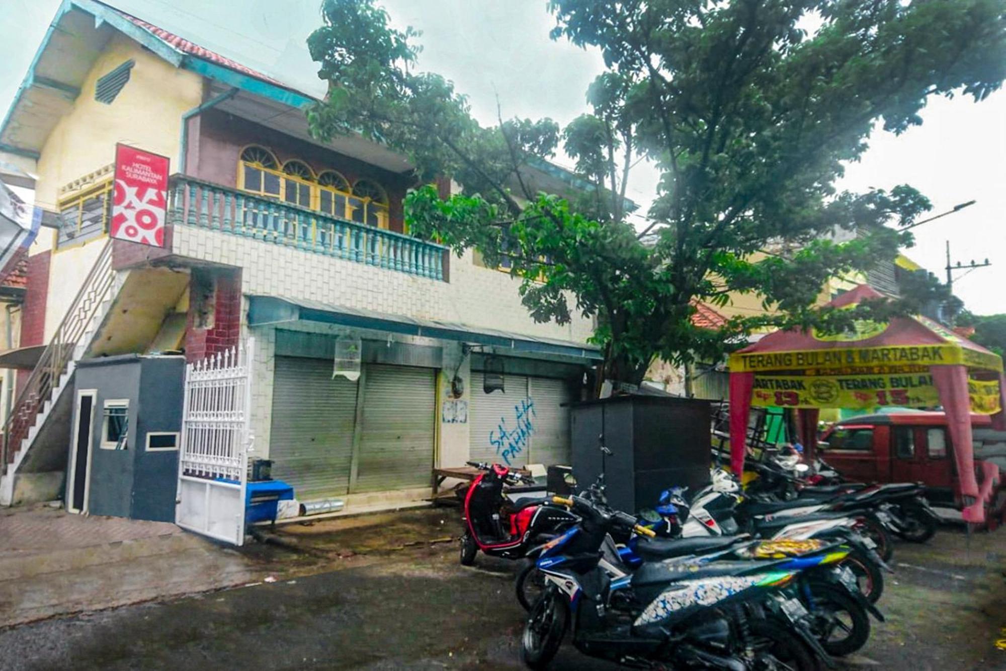 Hotel Kalimantan Sorabaya Extérieur photo